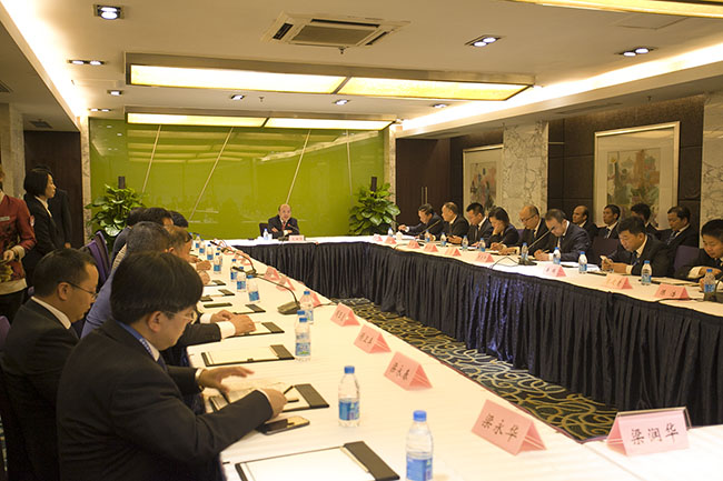 1541750618680276.jpg 14集團(tuán)召開(kāi)董事局主席辦公會(huì)(無(wú)文字稿) 拷貝.jpg